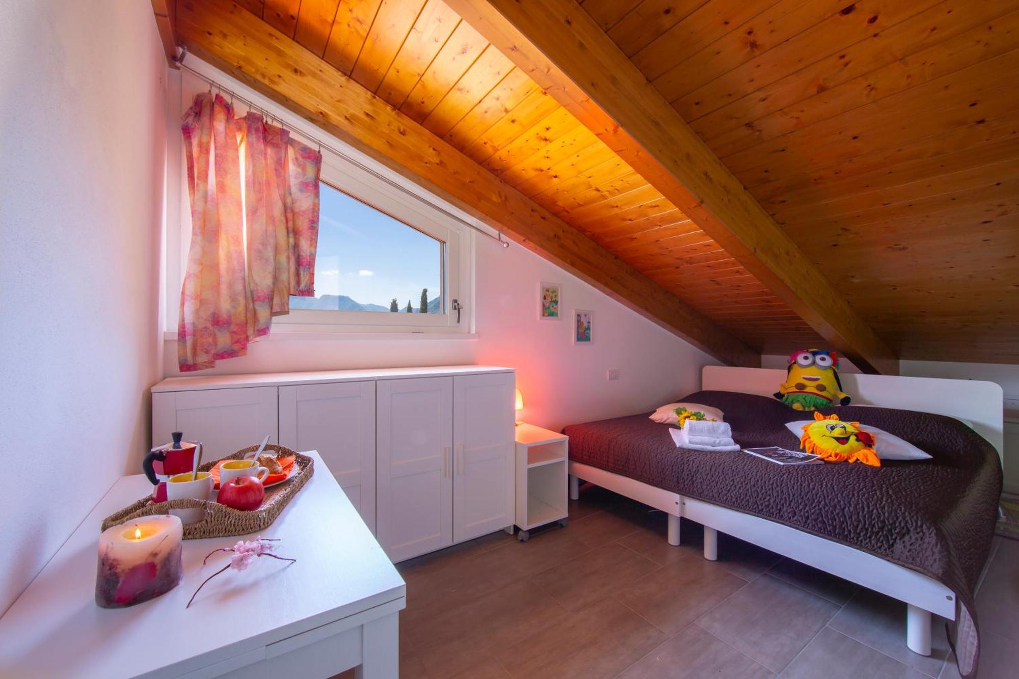 Como Lake Modern Apartament Ulivi Lejlighed Mezzegra Eksteriør billede