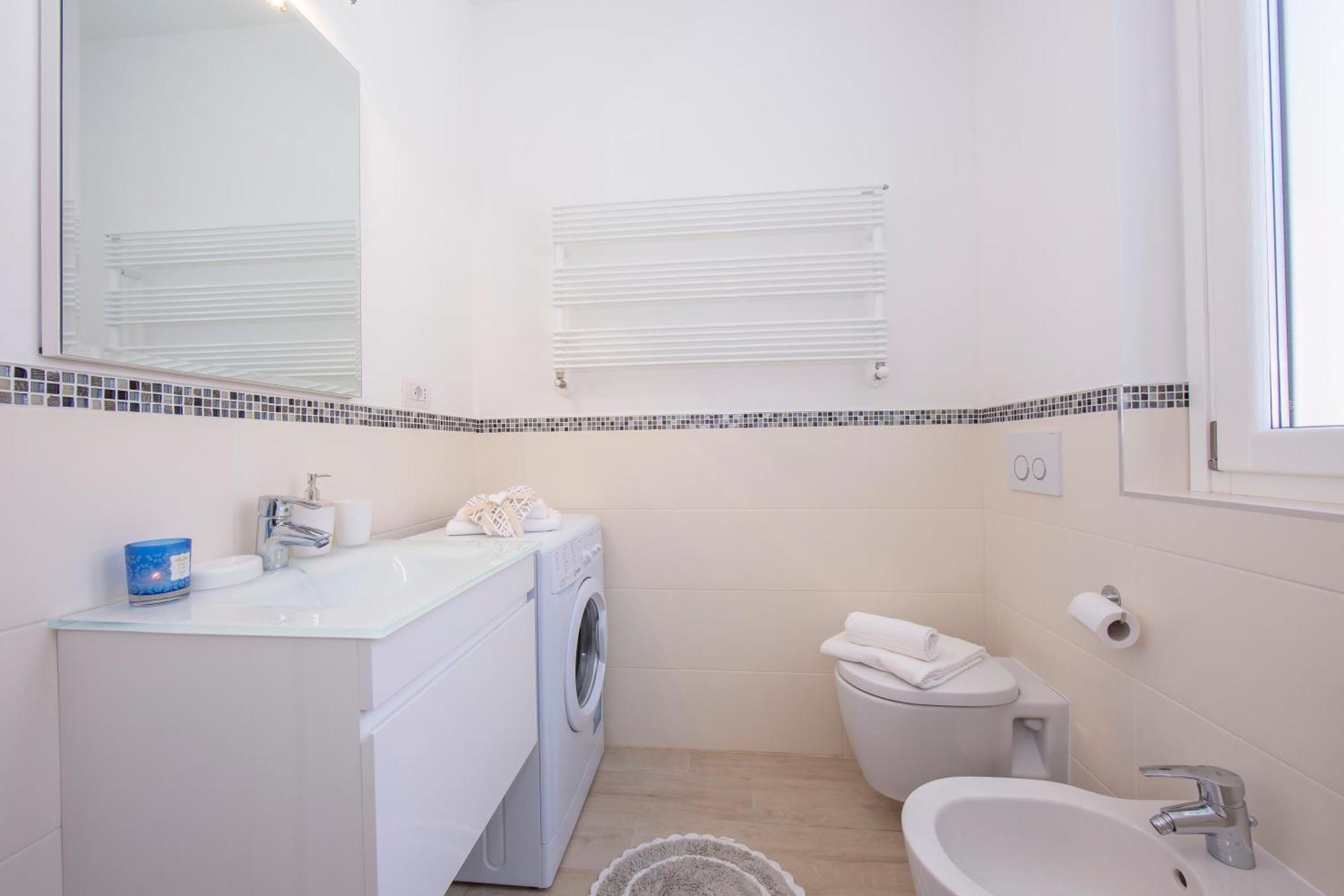 Como Lake Modern Apartament Ulivi Lejlighed Mezzegra Eksteriør billede